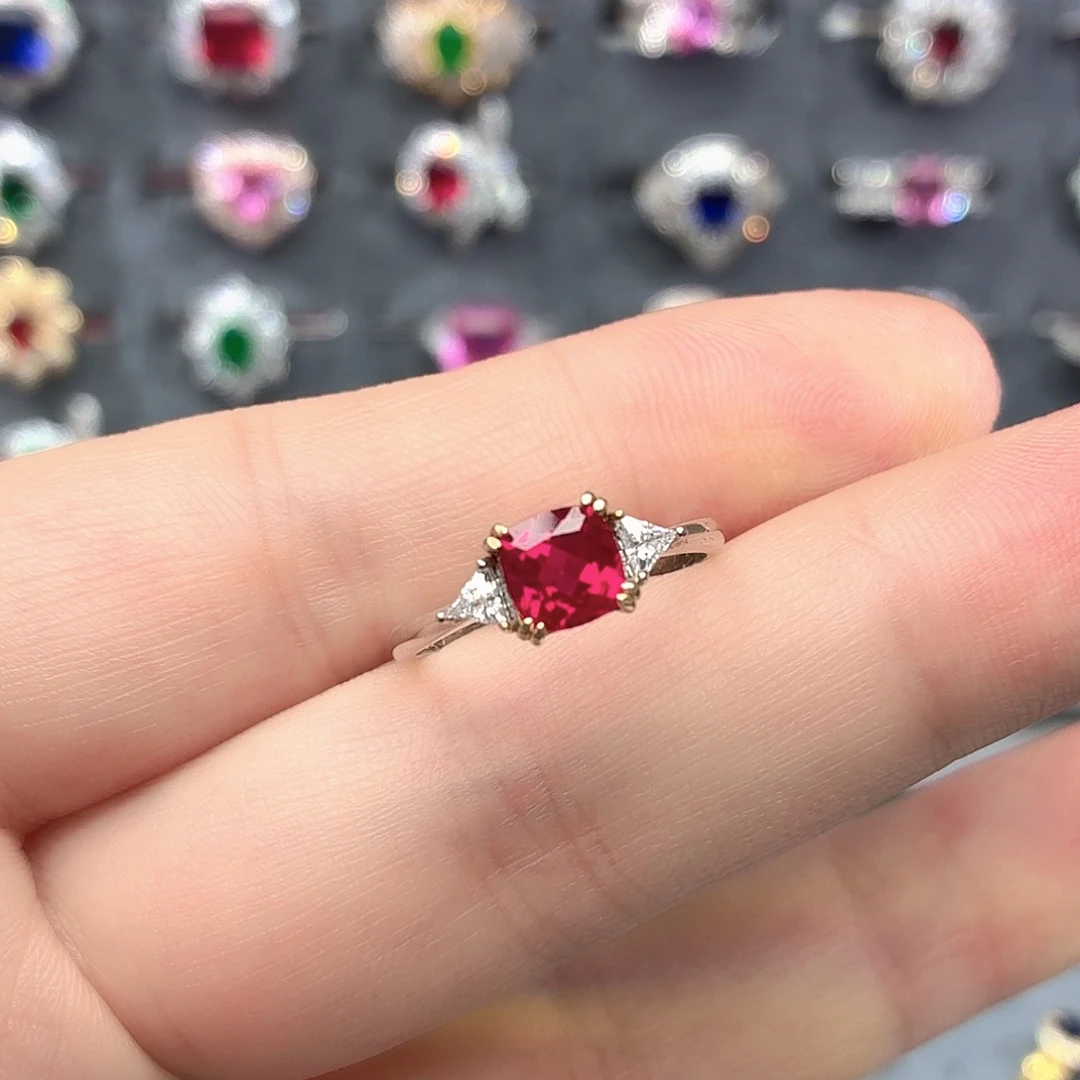 925银培育卢比莱色宝石