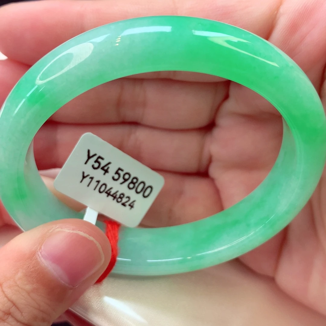 未镶嵌手镯翡翠卖***?推荐11