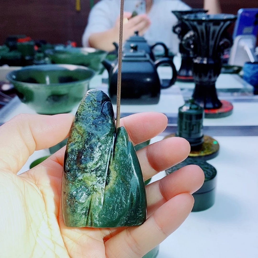 未镶嵌和田玉摆件