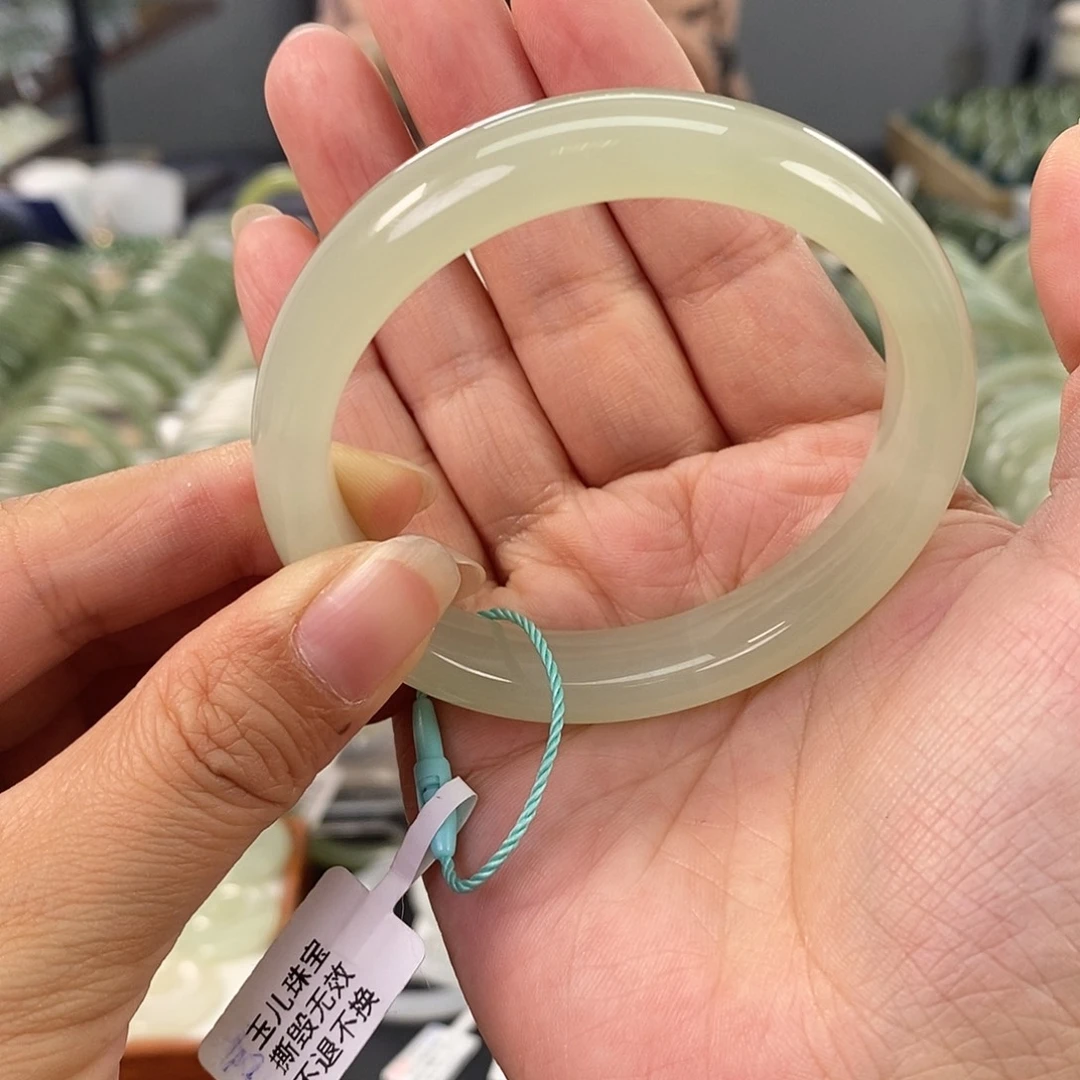 和田玉和田玉手镯55未镶嵌