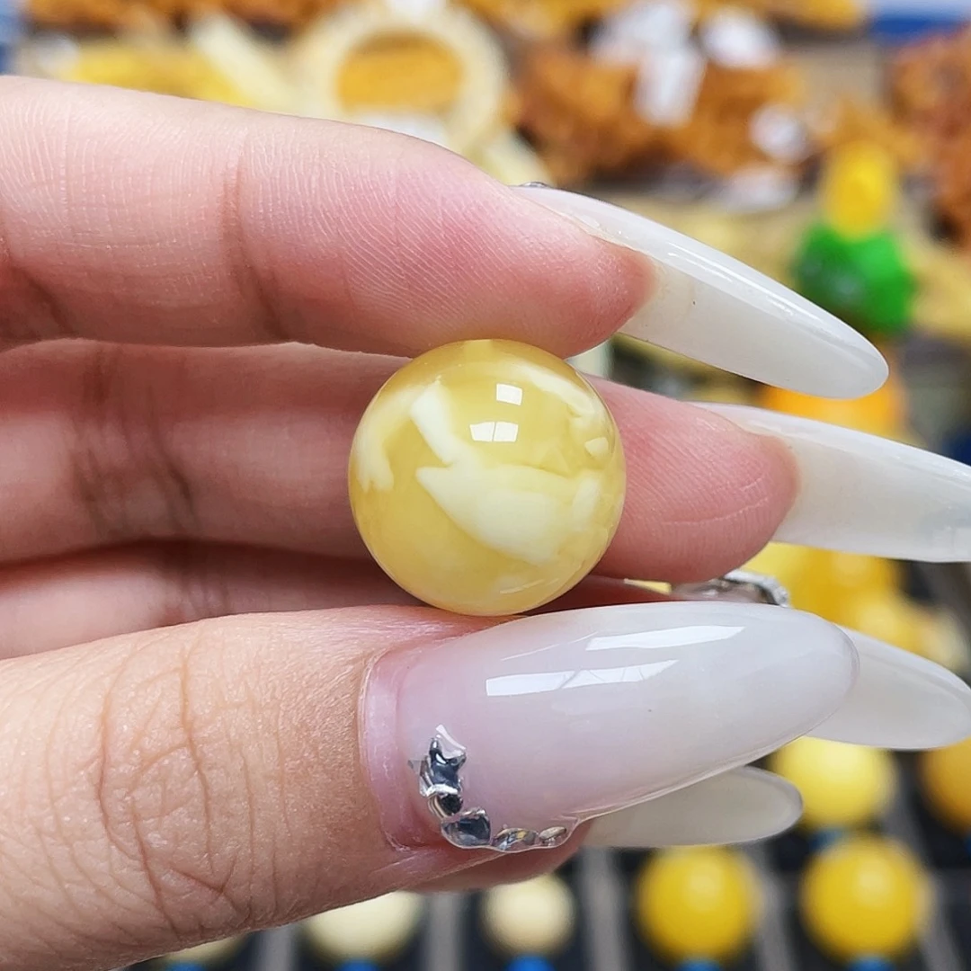 未镶嵌琥珀珠宝奇石15.0mm金妖白飘花瑕圆珠
