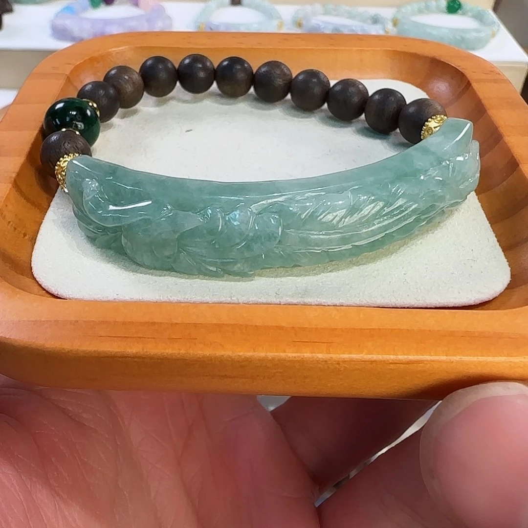 翡翠未镶嵌颈饰绿凤凰手牌