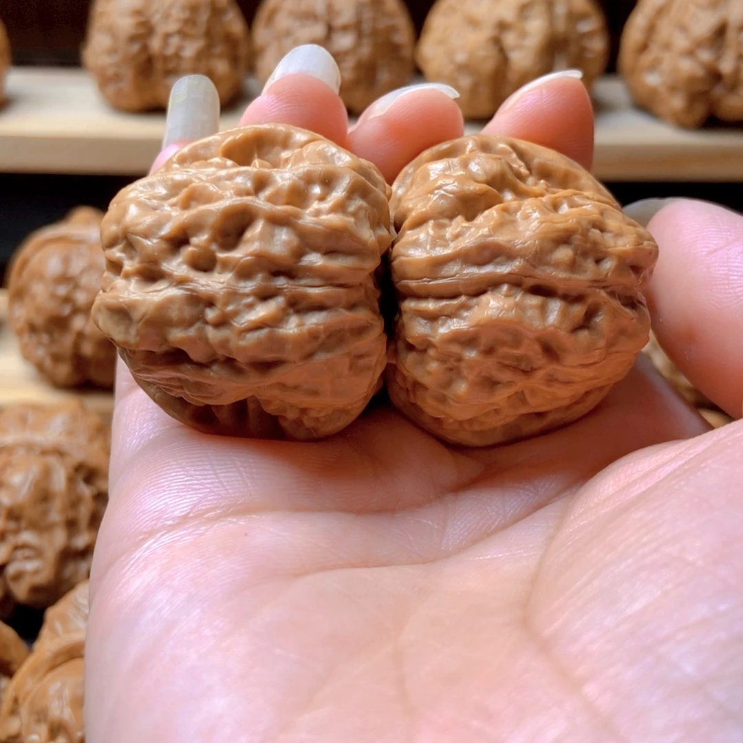 竹***士文玩核桃吊坠蛤蟆头