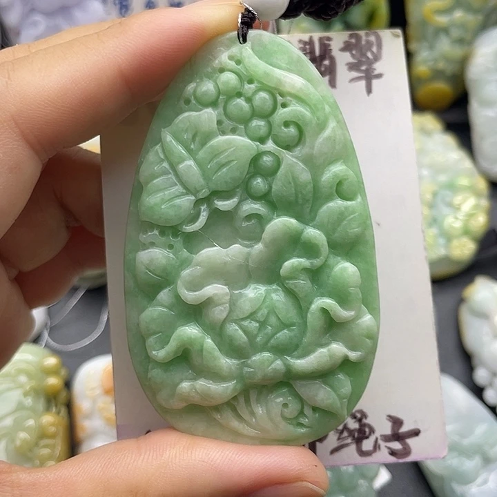 颈饰未镶嵌翡翠天然翡翠