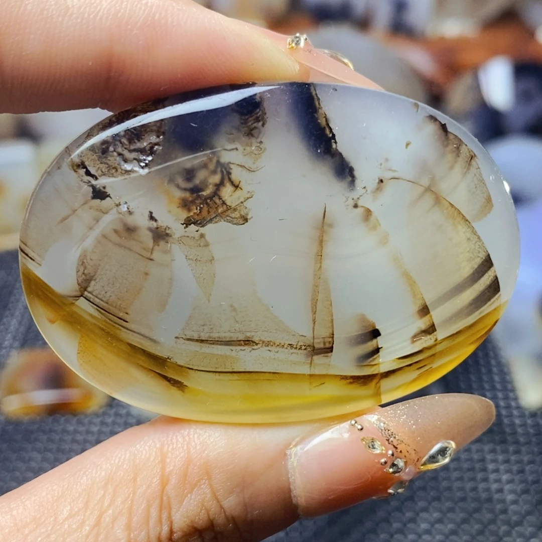 玛瑙/玉髓未镶嵌珠宝半成品