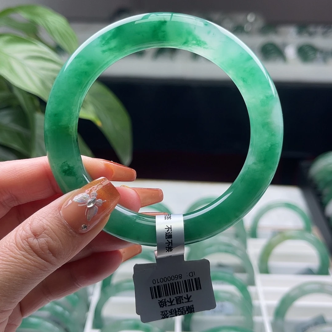 石英质玉（非洲翠）未镶嵌手镯