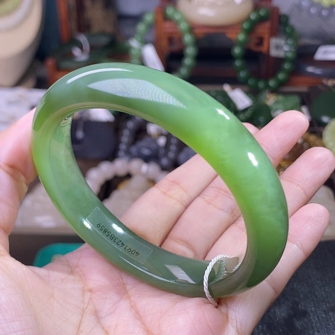 和田玉57.8猫眼碧玉冰底脂膏级天花板手镯未镶嵌