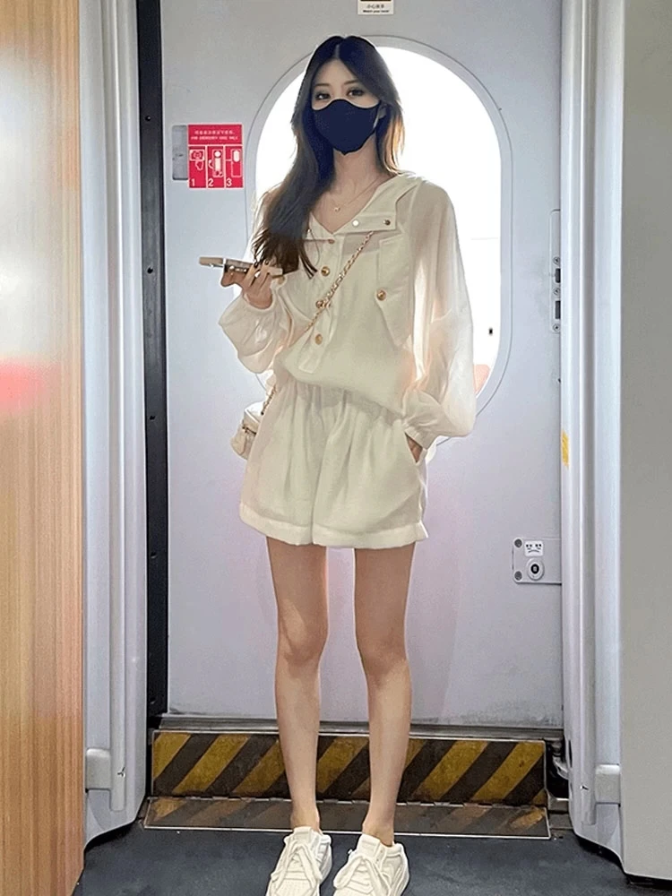 凉感轻薄运动防晒套装女夏季慵懒风连帽长袖上衣休闲短裤两件套装