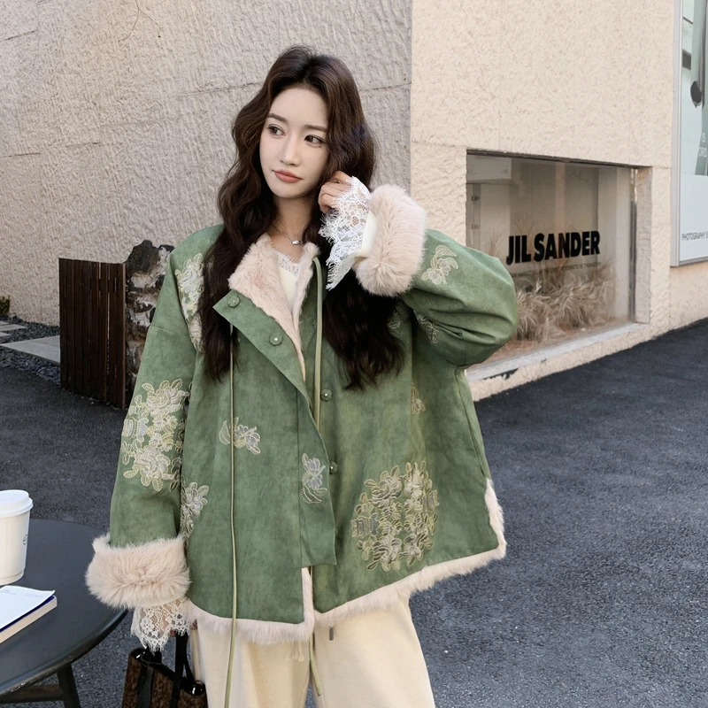 新中式绿色两面穿国风刺绣派克服羊羔毛外套女冬2025新款设计棉服