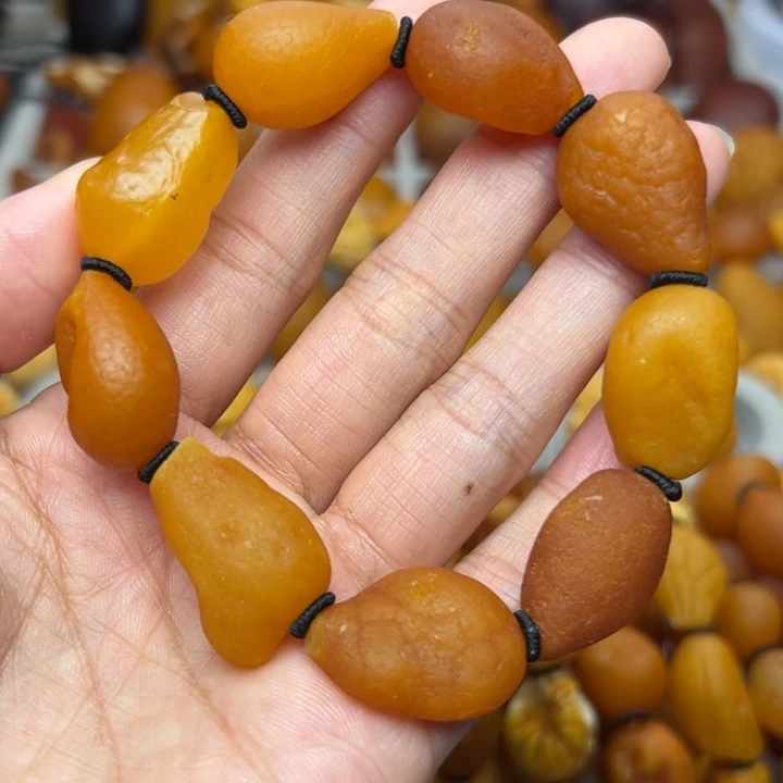 琥珀未镶嵌裸石天然蜜蜡