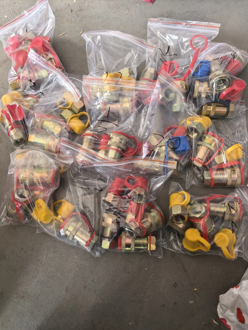 样品拖拉机快接成套一套颜色随机