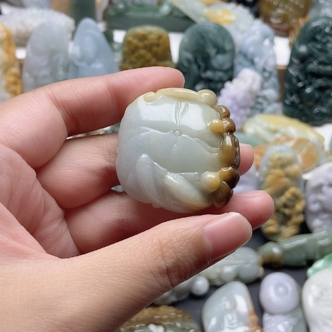翡翠未镶嵌颈饰翡翠