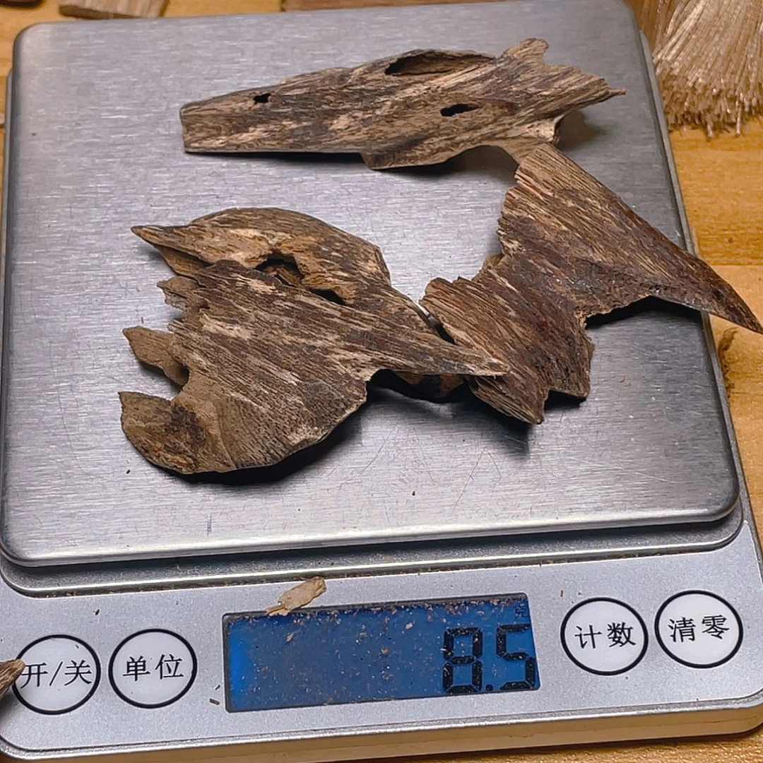 和***顺沉香越南都蓬原料8.5克