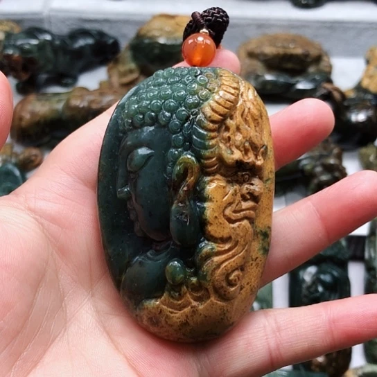 岫岩河磨玉（透闪石质玉）把件未镶嵌好***J