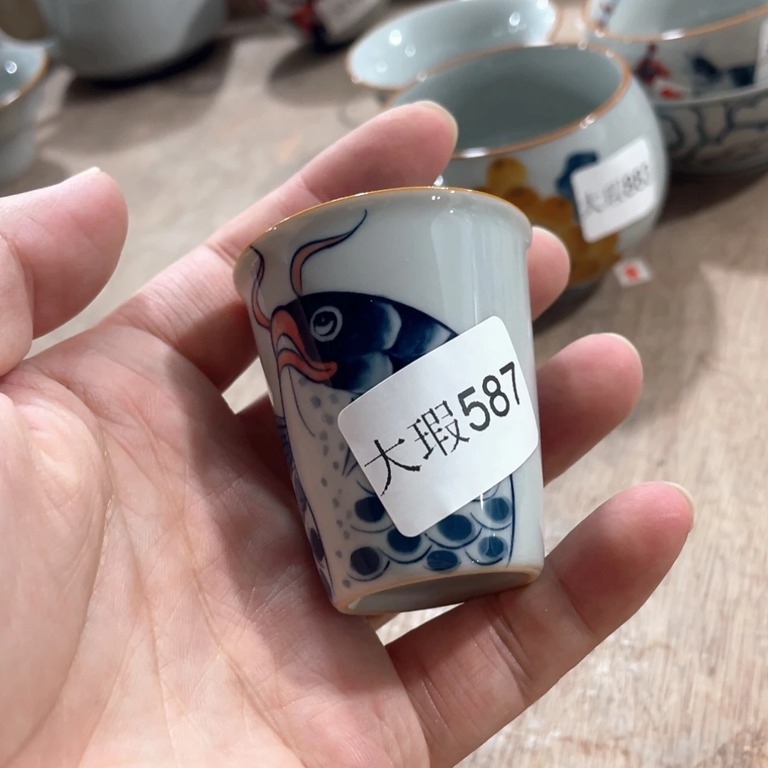 釉下手绘茶具微瑕