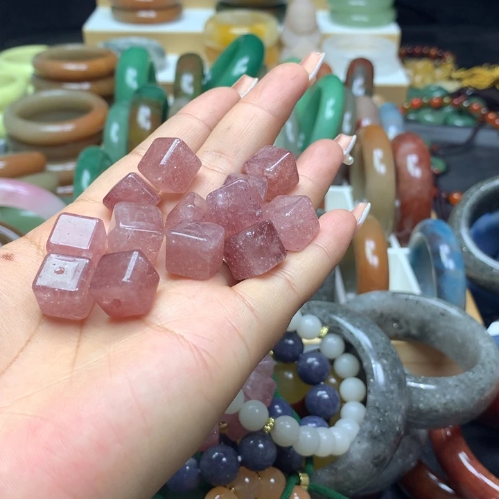 未镶嵌手镯石英质玉?*K