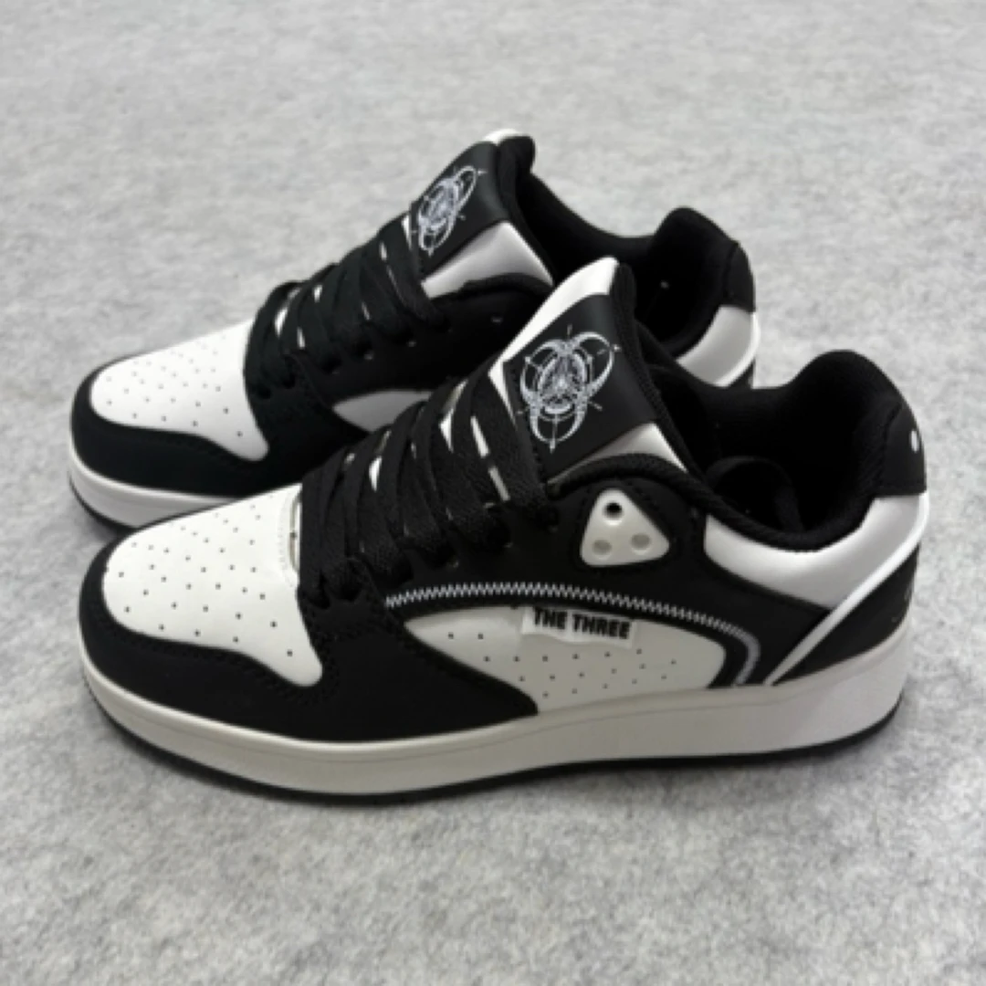 ST-30022-黑白熊猫-INN正面经典印花时尚休闲百搭运动板鞋