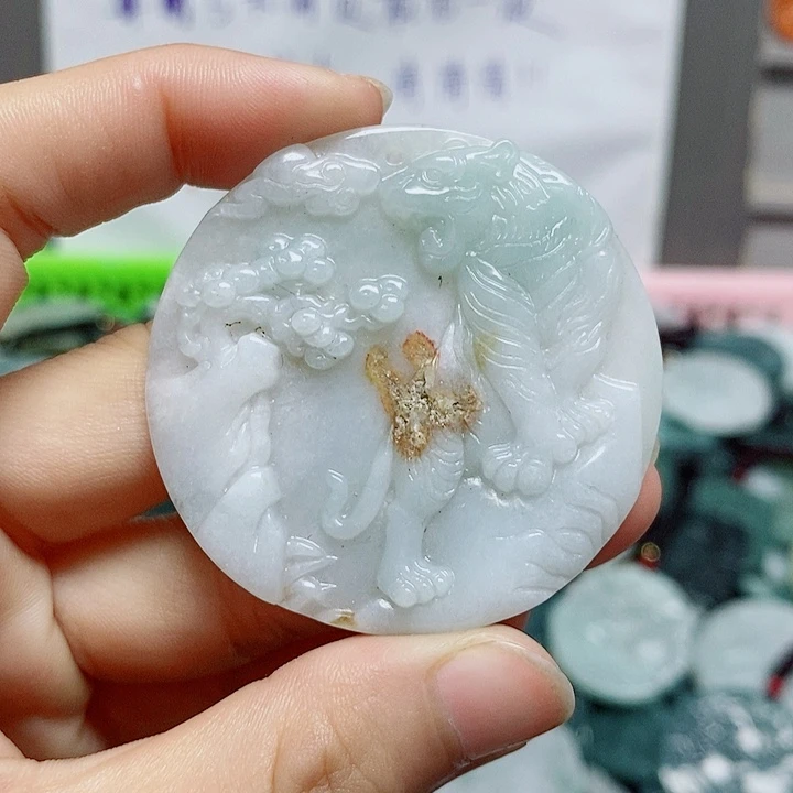 翡翠颈饰未镶嵌纯天然