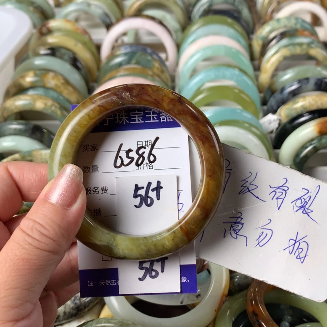 蛇纹石玉手镯未镶嵌6586