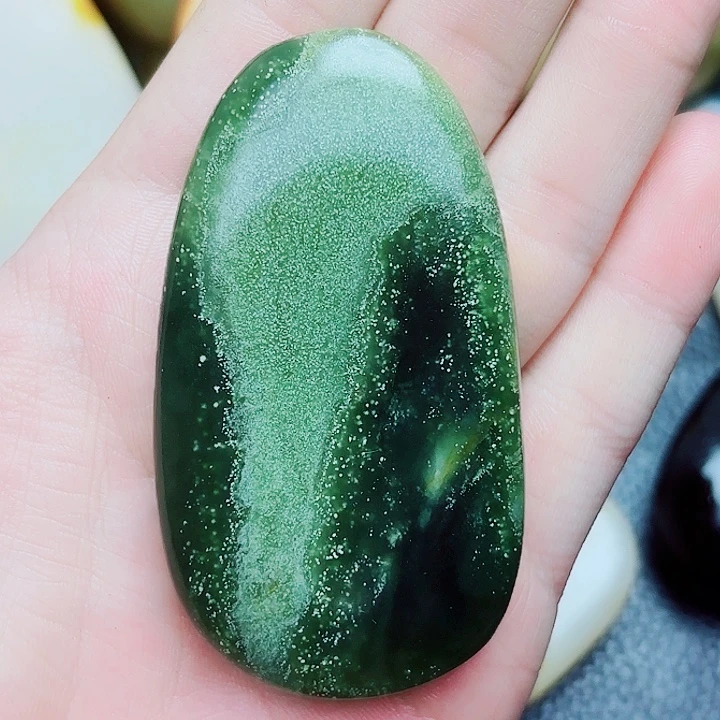 未镶嵌和田玉挂件
