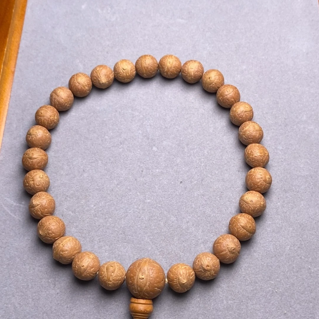 凤眼菩提吊坠11.5手持