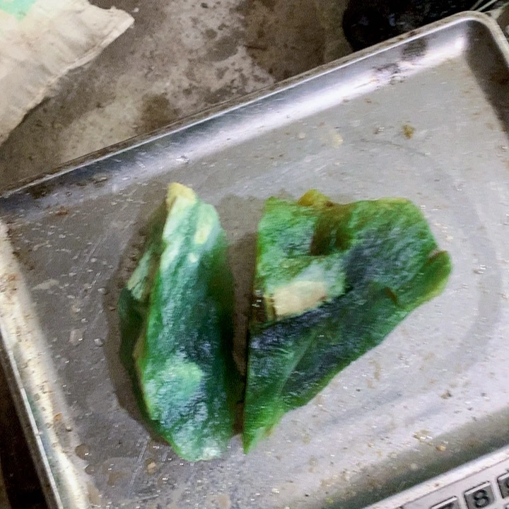 未镶嵌蛇纹石玉珠宝奇石