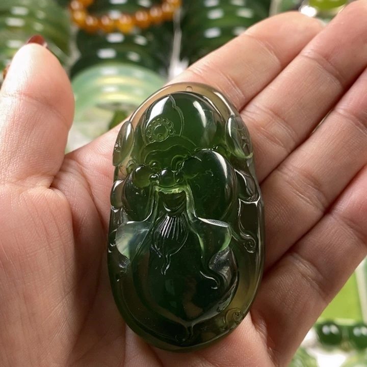 未镶嵌蛇纹石玉颈饰