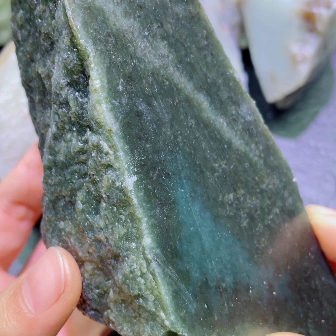 和田玉未镶嵌珠宝半成品