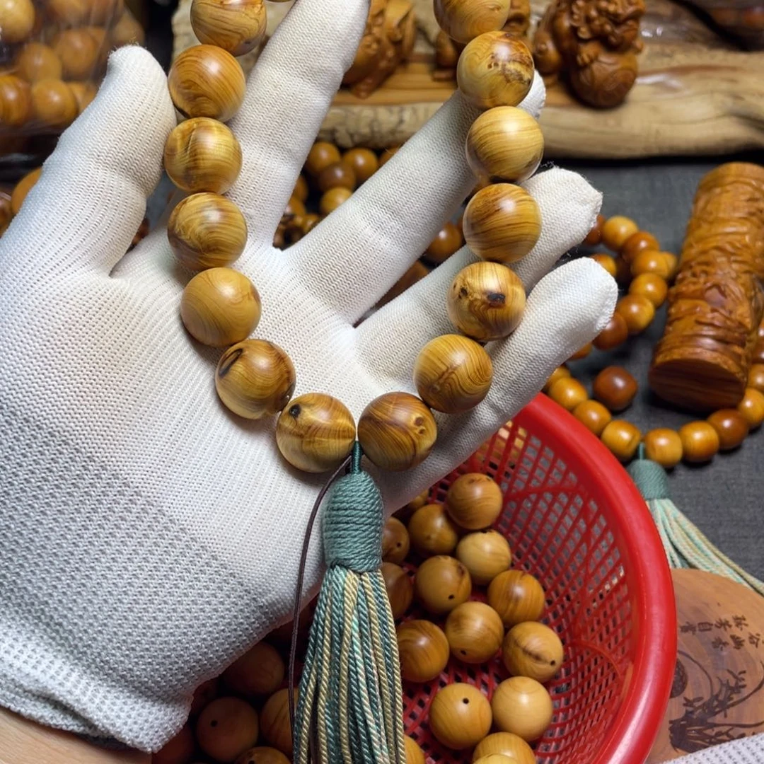 柏木（崖柏）太行1.8手持瑕疵