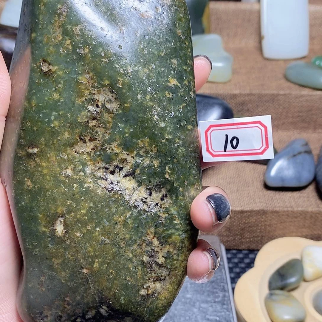 未镶嵌和田玉挂件10