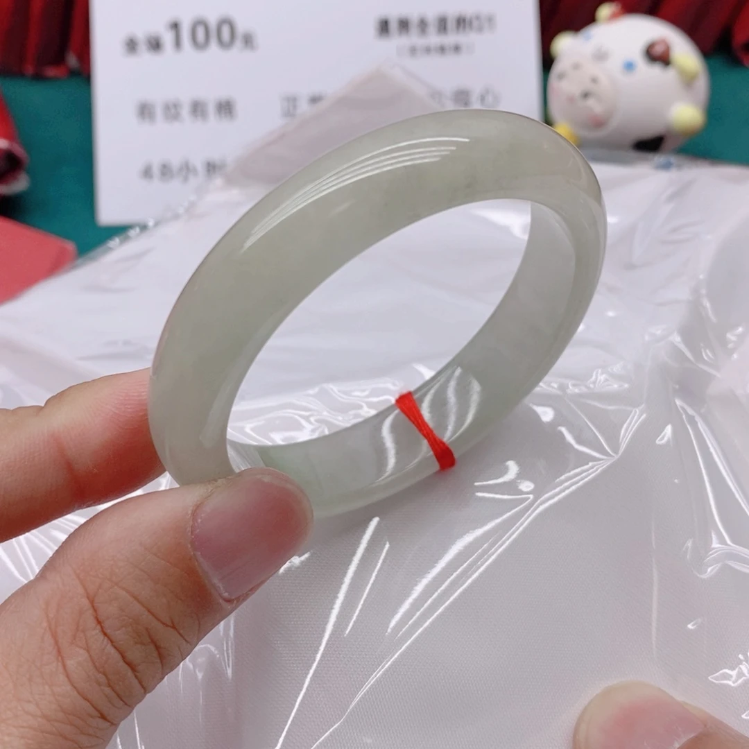翡翠手镯未镶嵌春*6666666666666