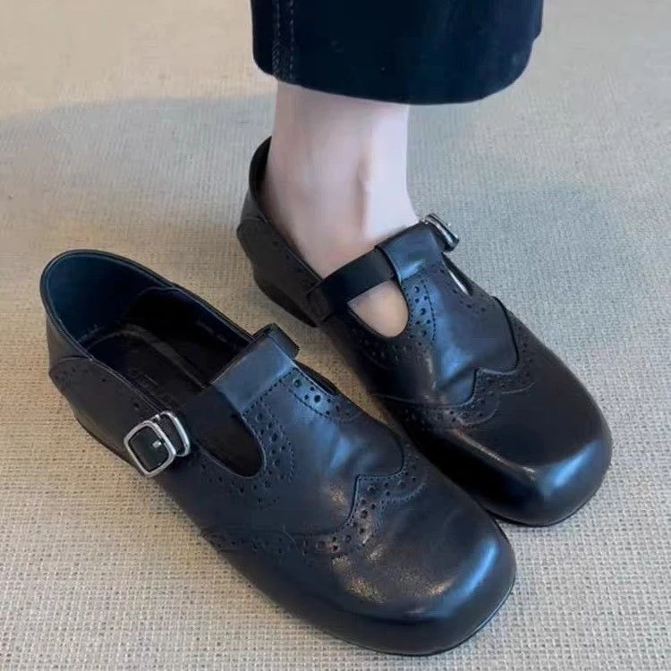 平底布洛克金属雕花小皮鞋女外穿T字扣黑色复古英伦风玛丽珍单鞋