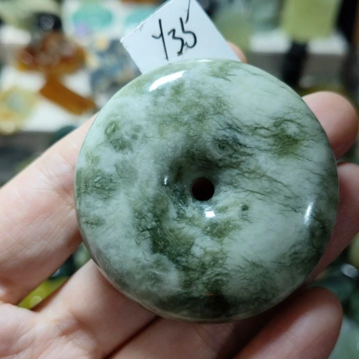 岫玉未镶嵌平安扣