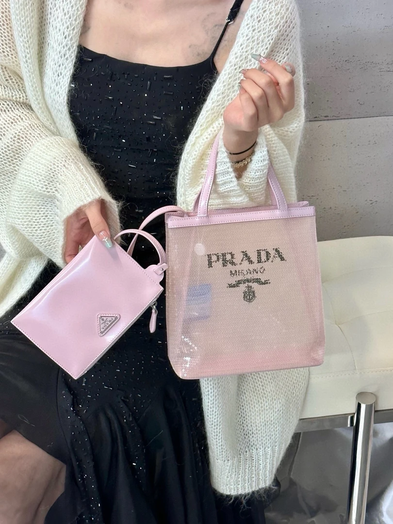 95新 Prada/普拉达 prada 粉色亮片手提包(K)