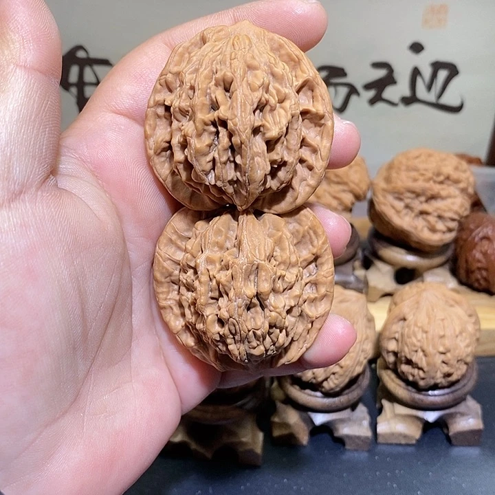 文玩核桃把件自**龙43蓟县山地虎头