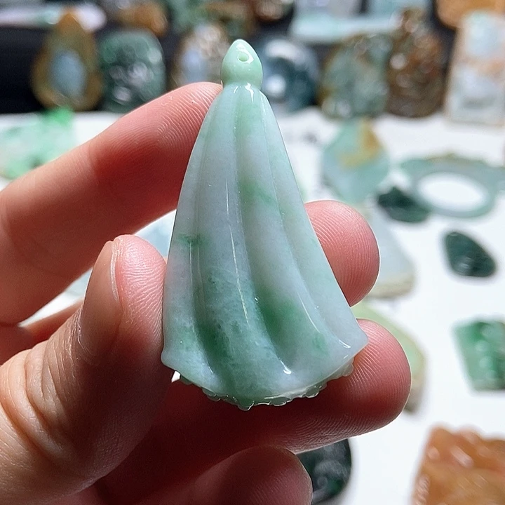 翡翠未镶嵌颈饰翡翠a货