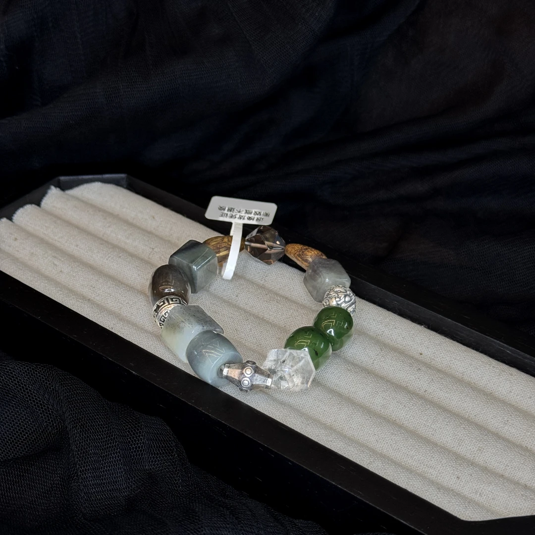 叁里｜和田玉设计款手串多样性发其一