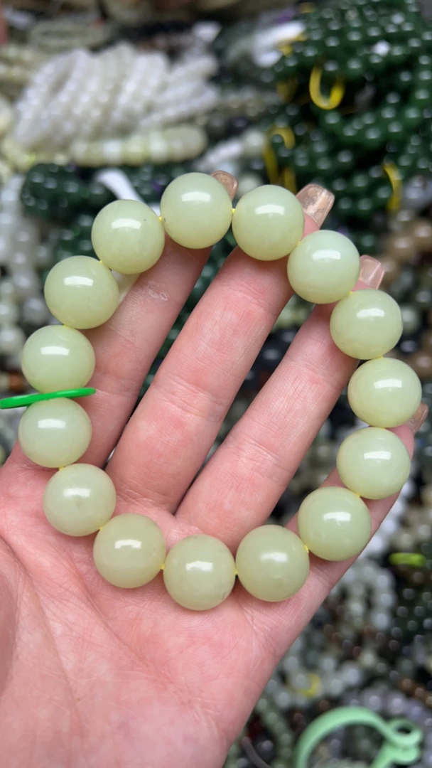 和田玉未镶嵌时尚