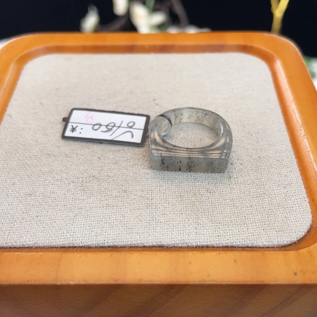 和田玉（糖玉）未镶嵌戒指Y17点墨马鞍17.5不退换