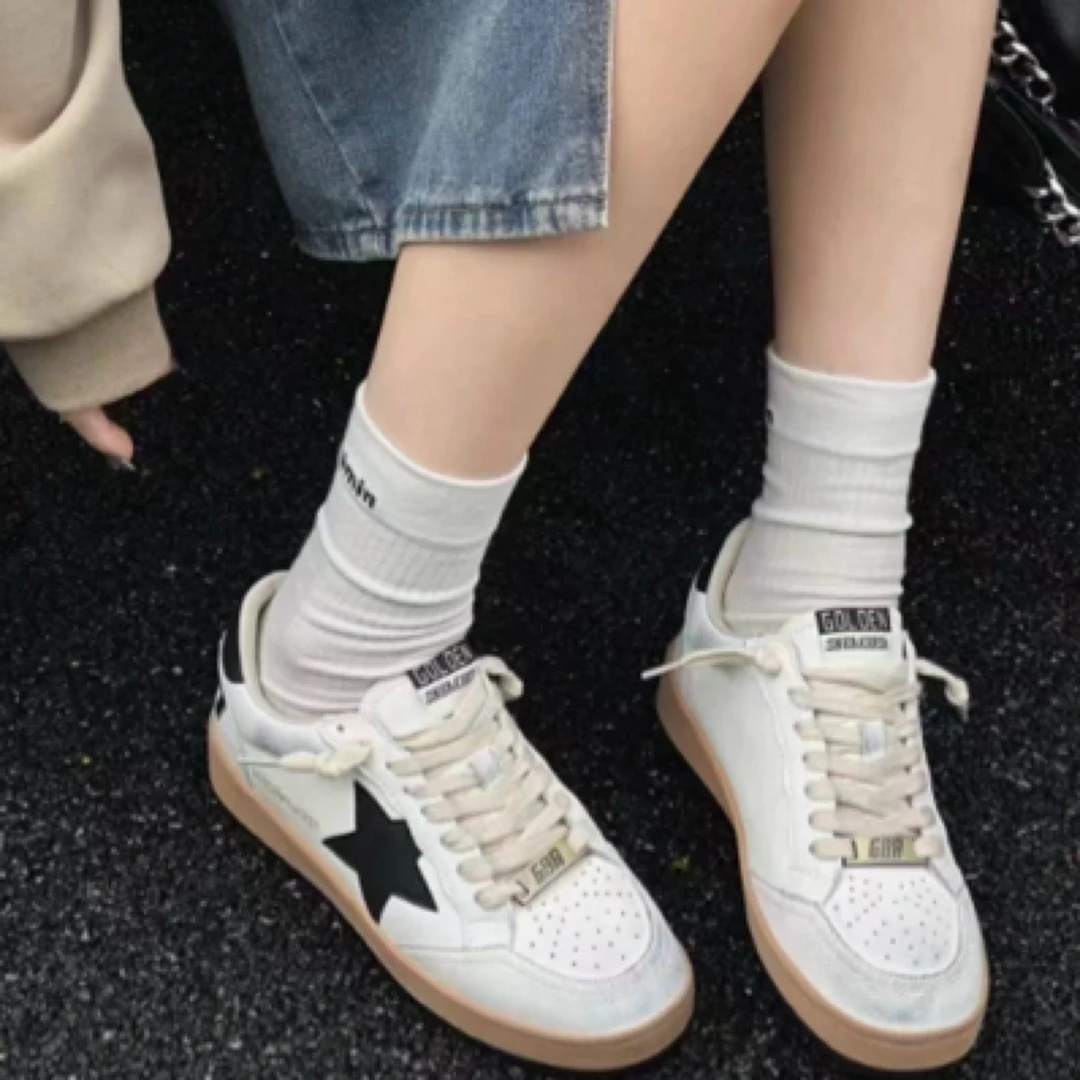 7706春秋新款真皮软底板鞋做旧脏脏鞋休闲透气舒适星星女鞋