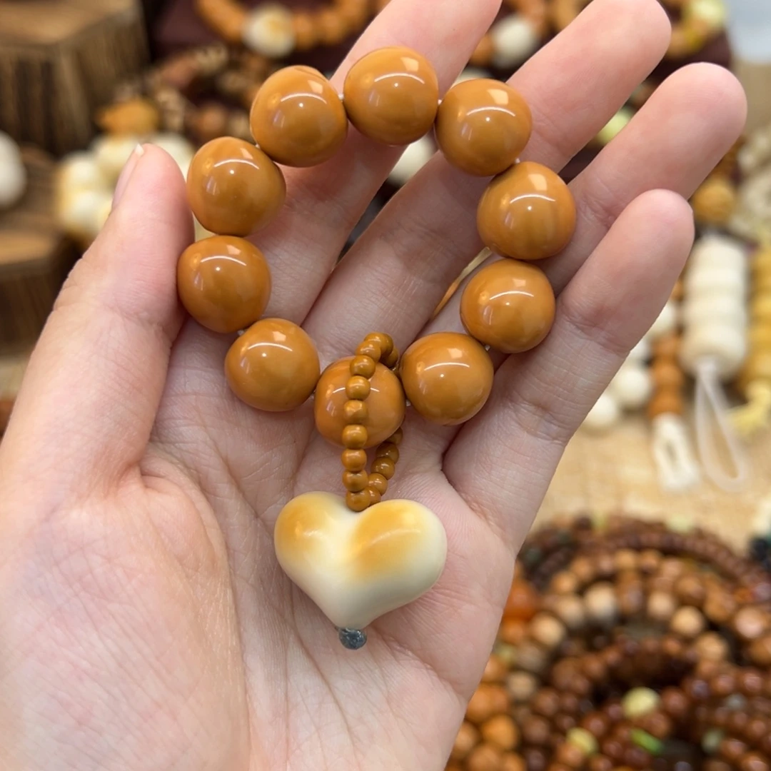 猴头核桃把件屁桃手捻