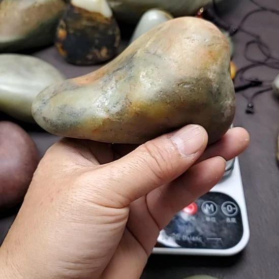 和田玉（糖玉）未镶嵌挂件