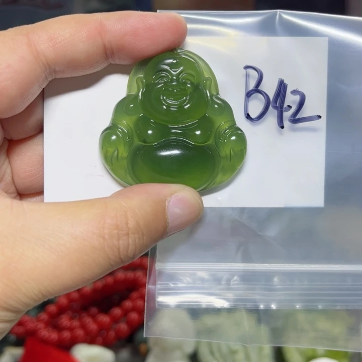 蛇纹石玉颈饰未镶嵌森*