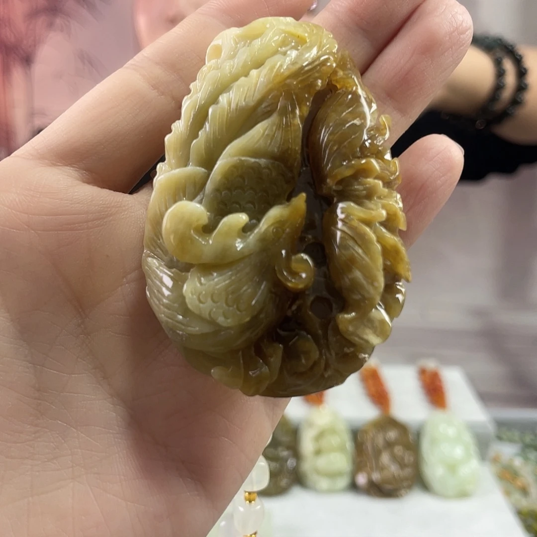 岫玉未镶嵌颈饰岫玉未镶嵌劲饰