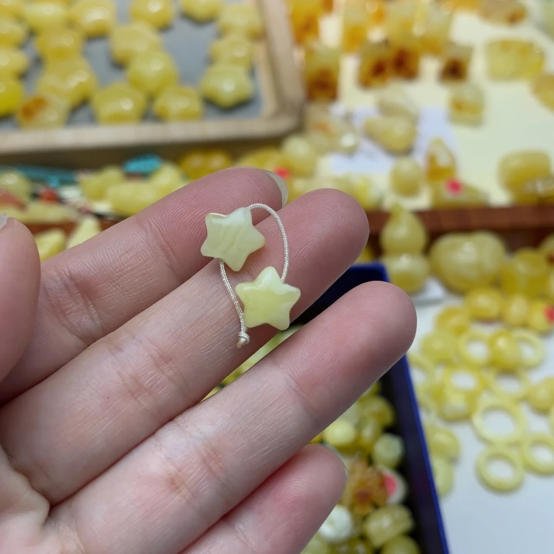 【闪购商品】蜜蜡裸石未镶嵌配饰