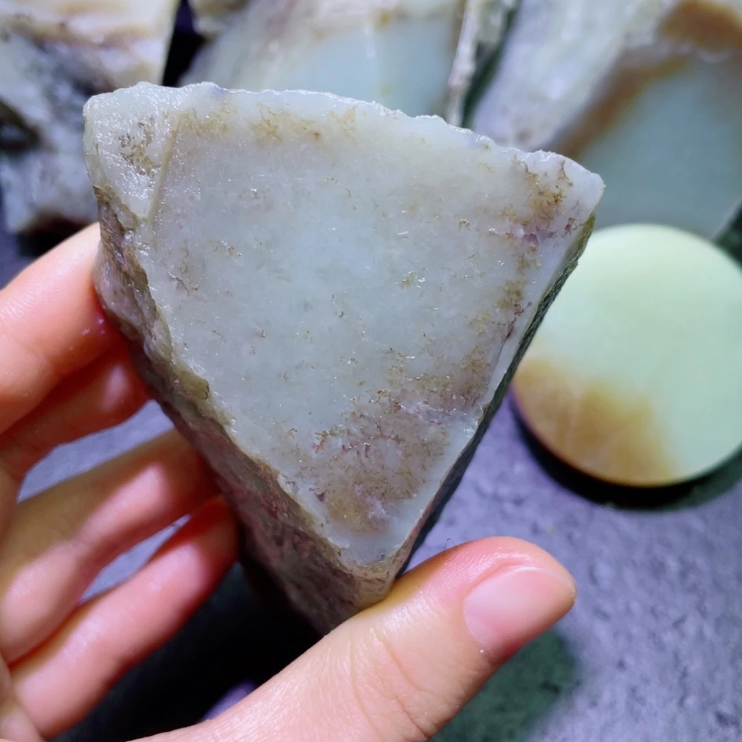 和田玉未镶嵌珠宝半成品