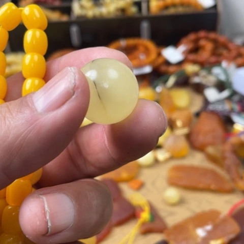 手串琥珀未镶嵌吊坠