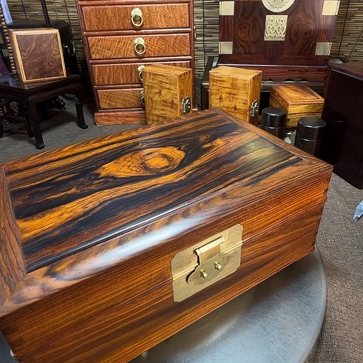 微凹黄檀（南美大红酸枝）