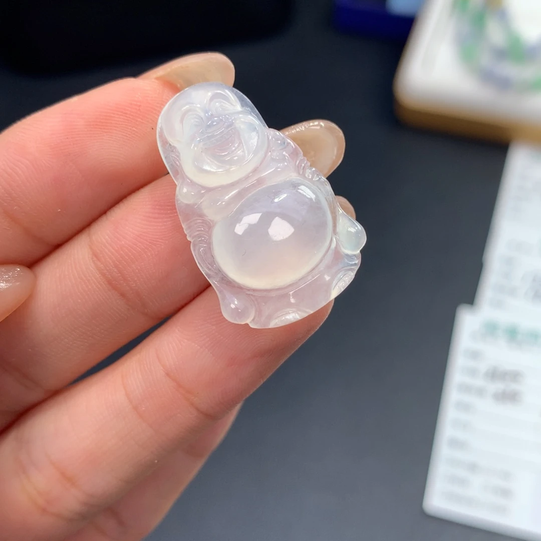 颈饰未镶嵌翡翠裸石
