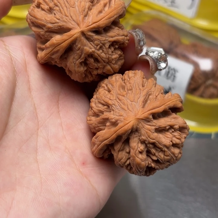 文玩核桃把件43-33938-02